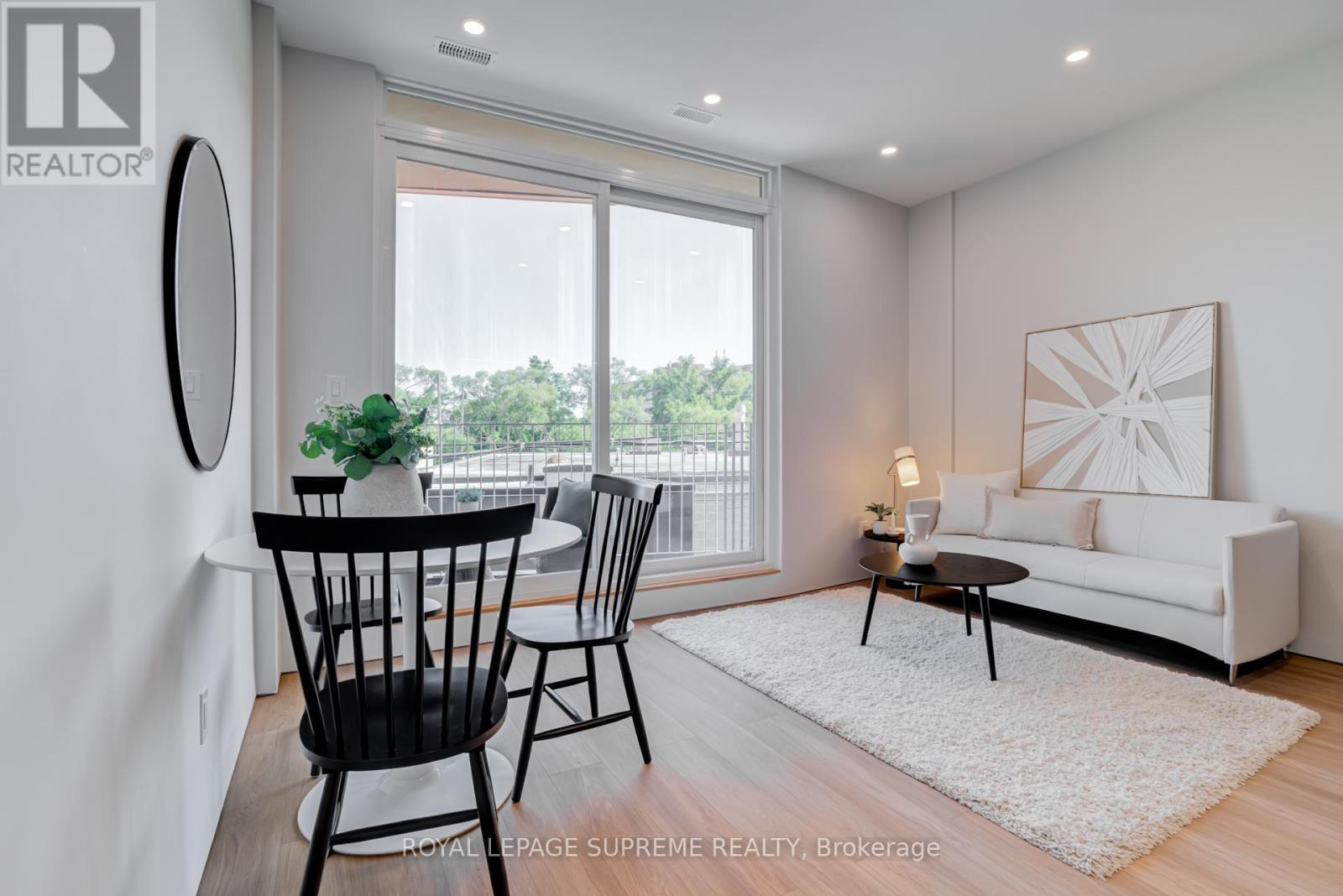 4 - 101 Bernice Crescent, Toronto, Ontario  M6N 1W7 - Photo 12 - W12483568