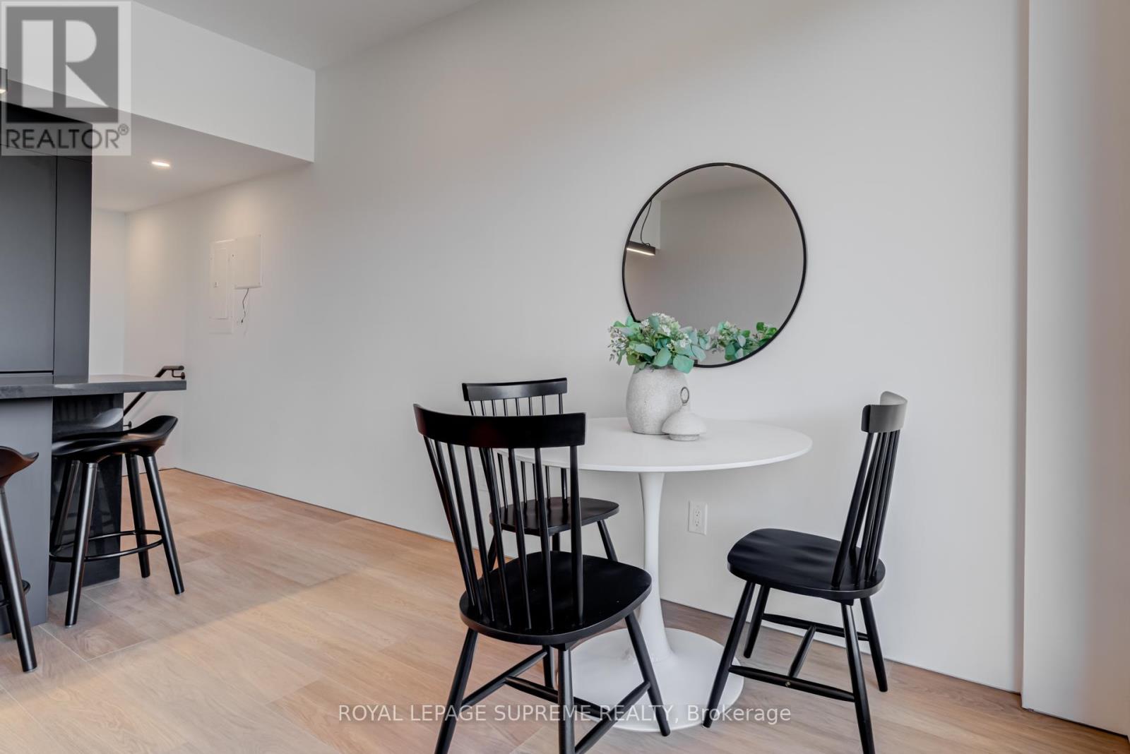4 - 101 Bernice Crescent, Toronto, Ontario  M6N 1W7 - Photo 13 - W12483568