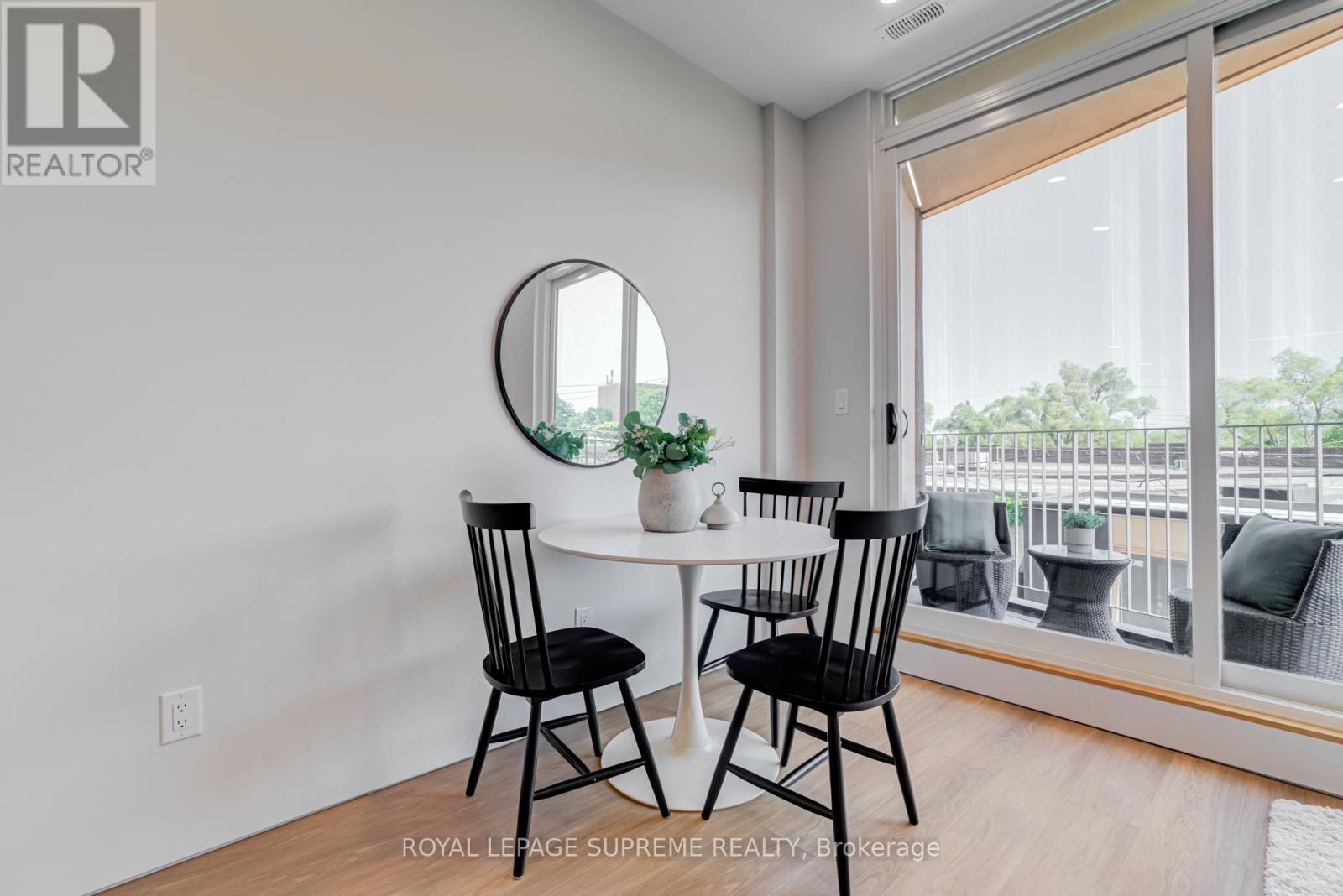 4 - 101 Bernice Crescent, Toronto, Ontario  M6N 1W7 - Photo 14 - W12483568