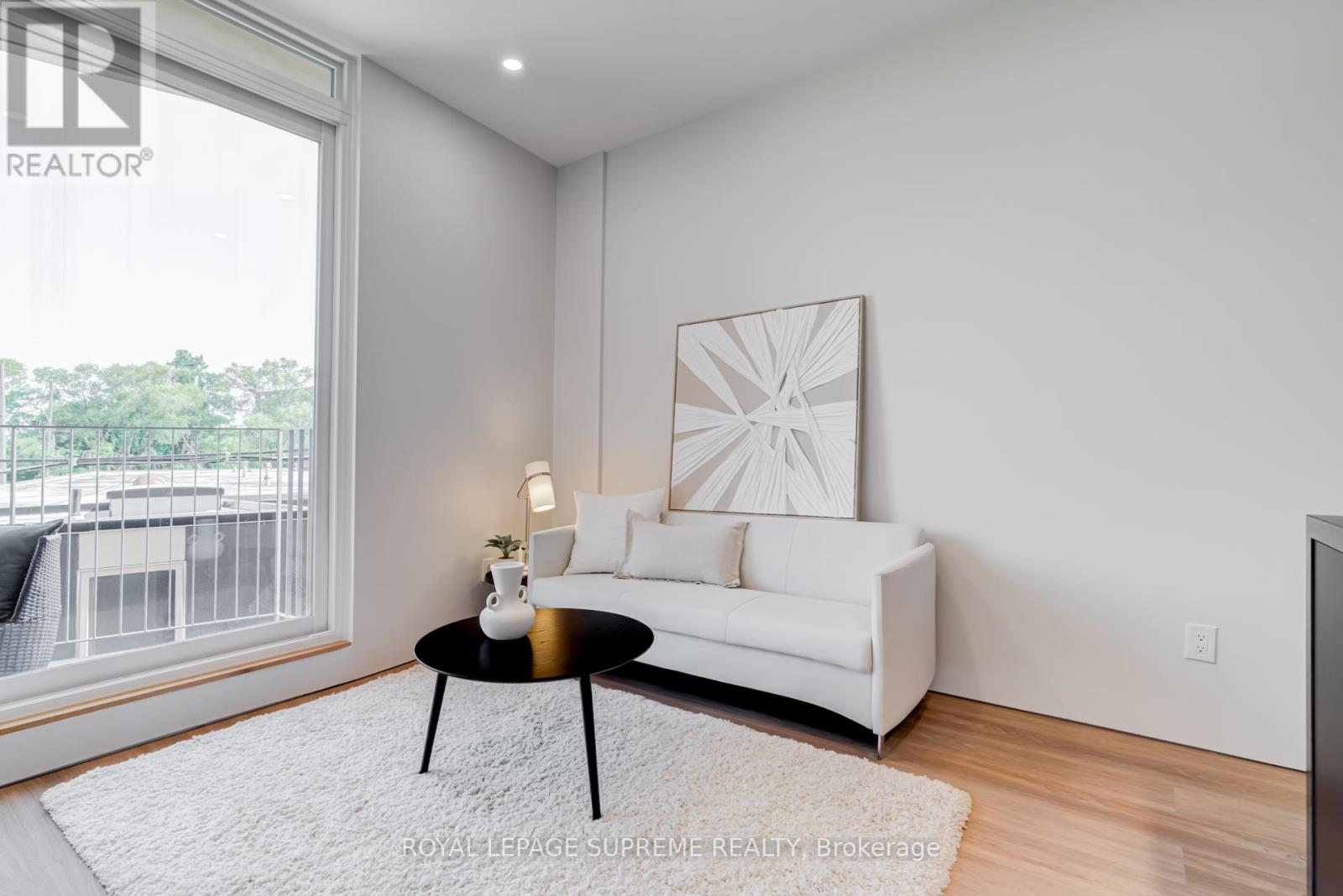 4 - 101 Bernice Crescent, Toronto, Ontario  M6N 1W7 - Photo 17 - W12483568