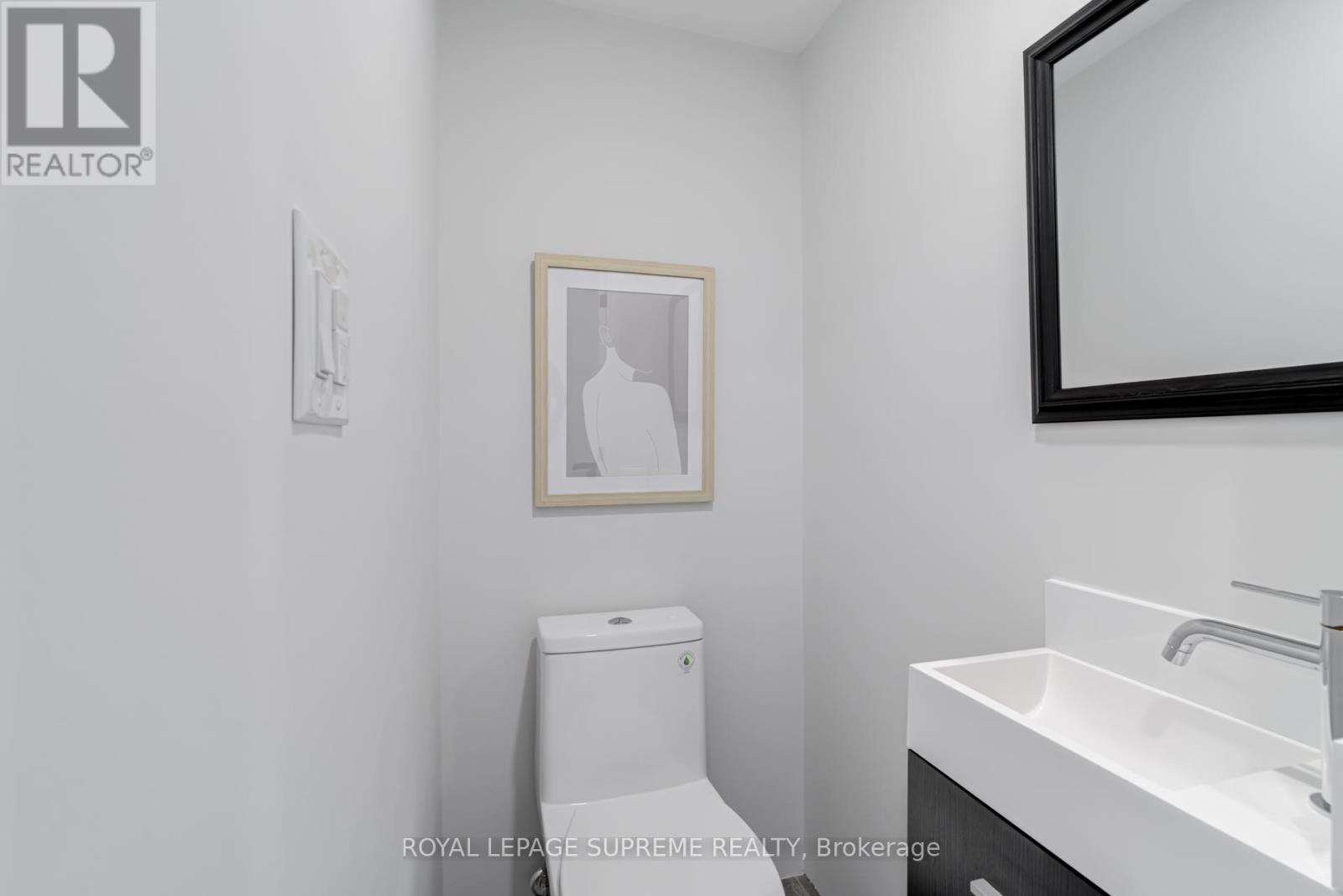 4 - 101 Bernice Crescent, Toronto, Ontario  M6N 1W7 - Photo 18 - W12483568