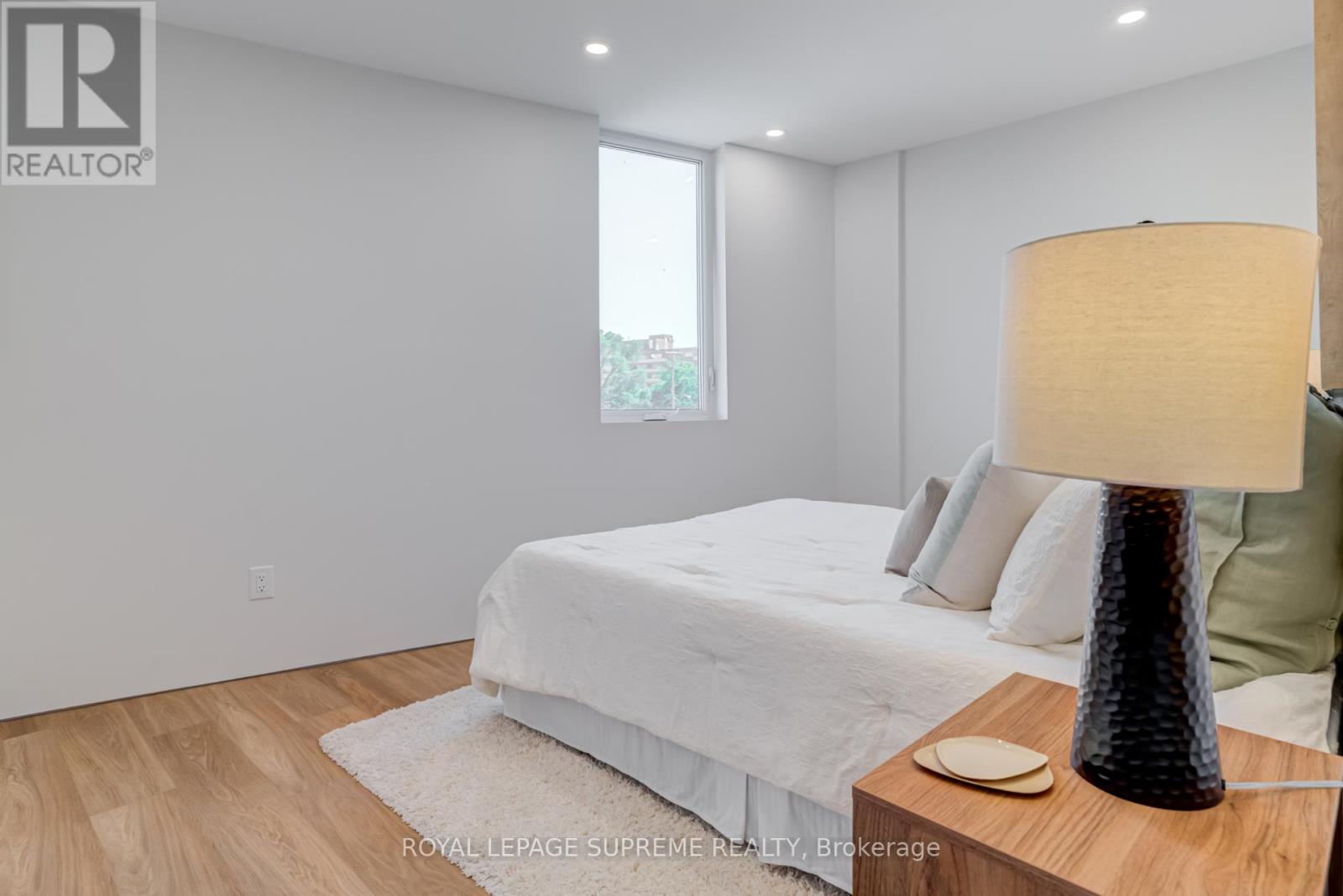 4 - 101 Bernice Crescent, Toronto, Ontario  M6N 1W7 - Photo 20 - W12483568