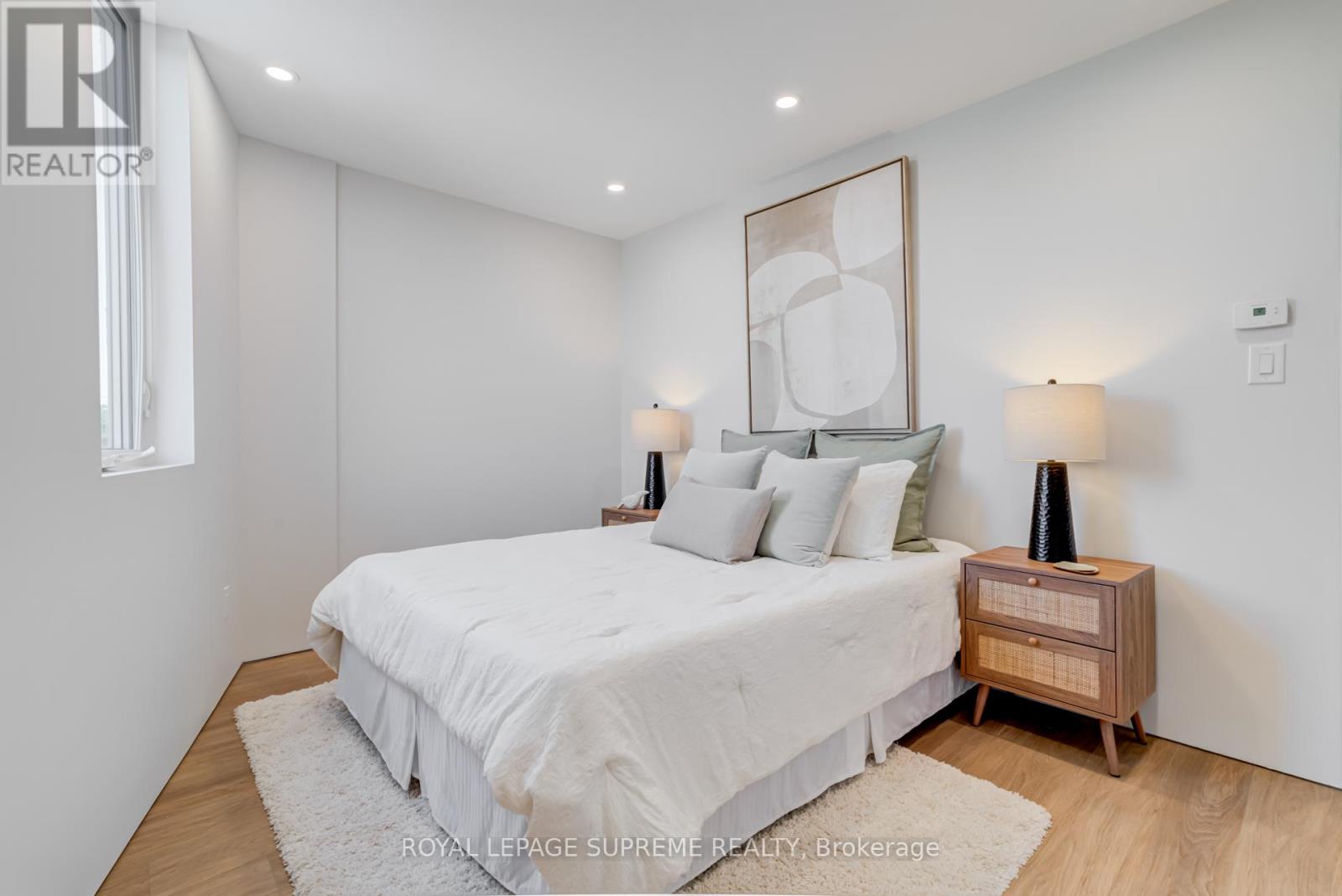 4 - 101 Bernice Crescent, Toronto, Ontario  M6N 1W7 - Photo 22 - W12483568