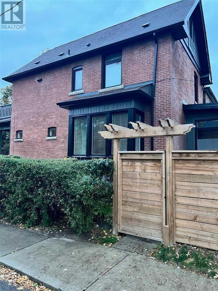Lower - 117 St Johns Road, Toronto, Ontario  M6P 1V1 - Photo 24 - W12483571