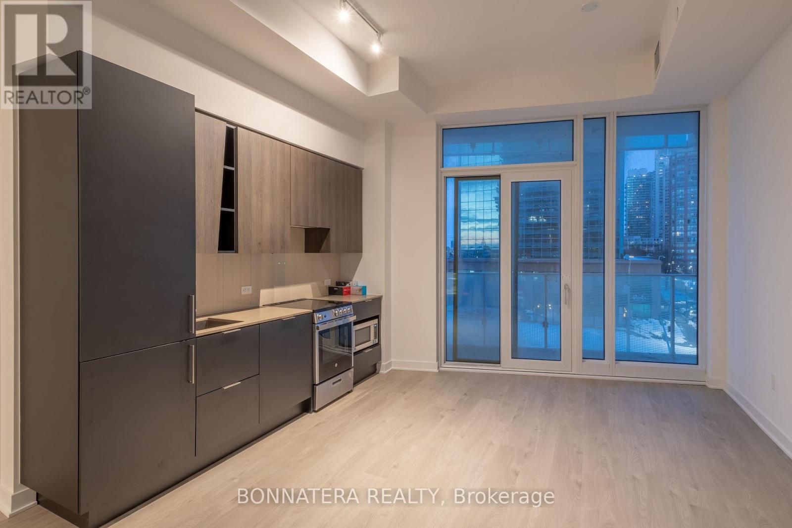 320 - 3900 Confederation Parkway, Mississauga, Ontario  L5B 0M3 - Photo 2 - W12483573