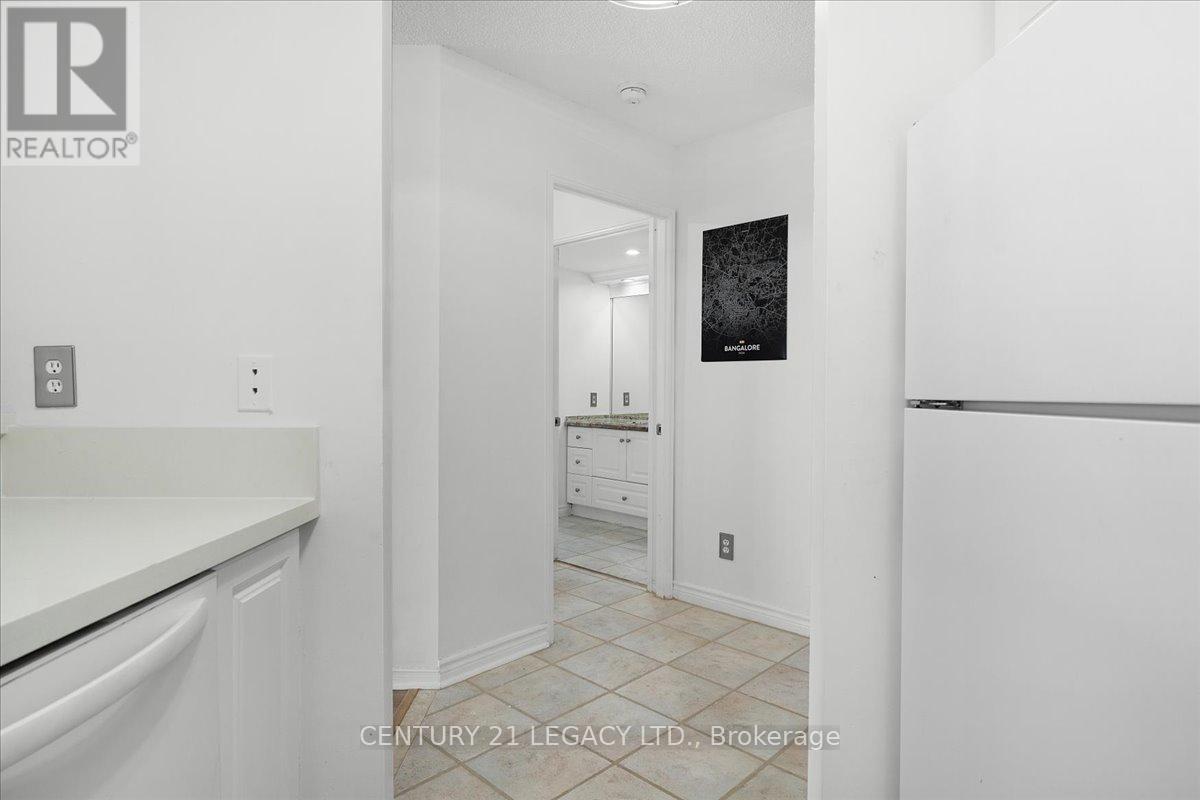 1207 - 2269 Lakeshore Boulevard W, Toronto, Ontario  M8V 3X6 - Photo 10 - W12483581