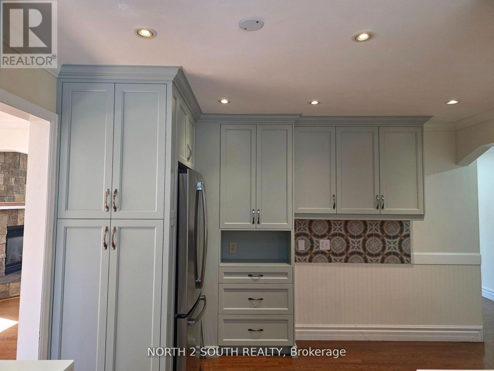79 John Street, Caledon, Ontario  L7E 3H4 - Photo 13 - W12483609