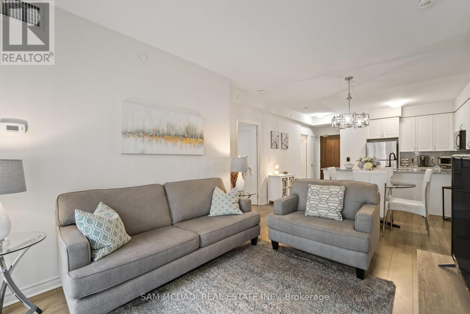 207 - 349 Rathburn Road W, Mississauga, Ontario  L5B 0G9 - Photo 13 - W12483611