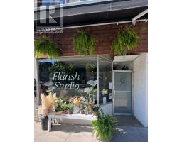 3130 DUNDAS STREET W, Toronto, Ontario
