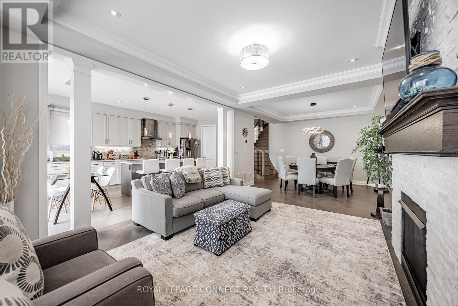 3302 Mintwood Circle, Oakville, Ontario  L6H 7C3 - Photo 18 - W12483640