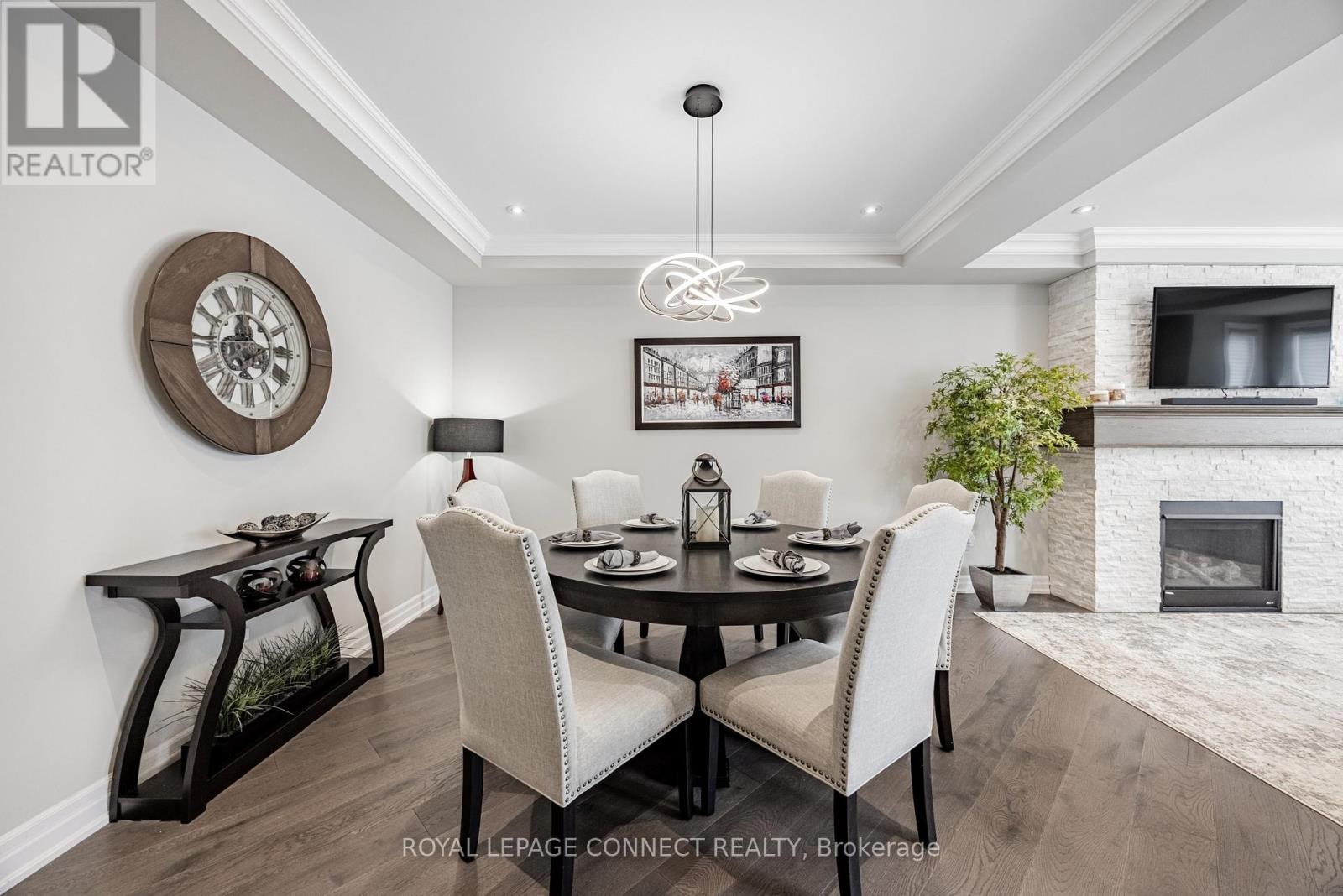 3302 Mintwood Circle, Oakville, Ontario  L6H 7C3 - Photo 19 - W12483640