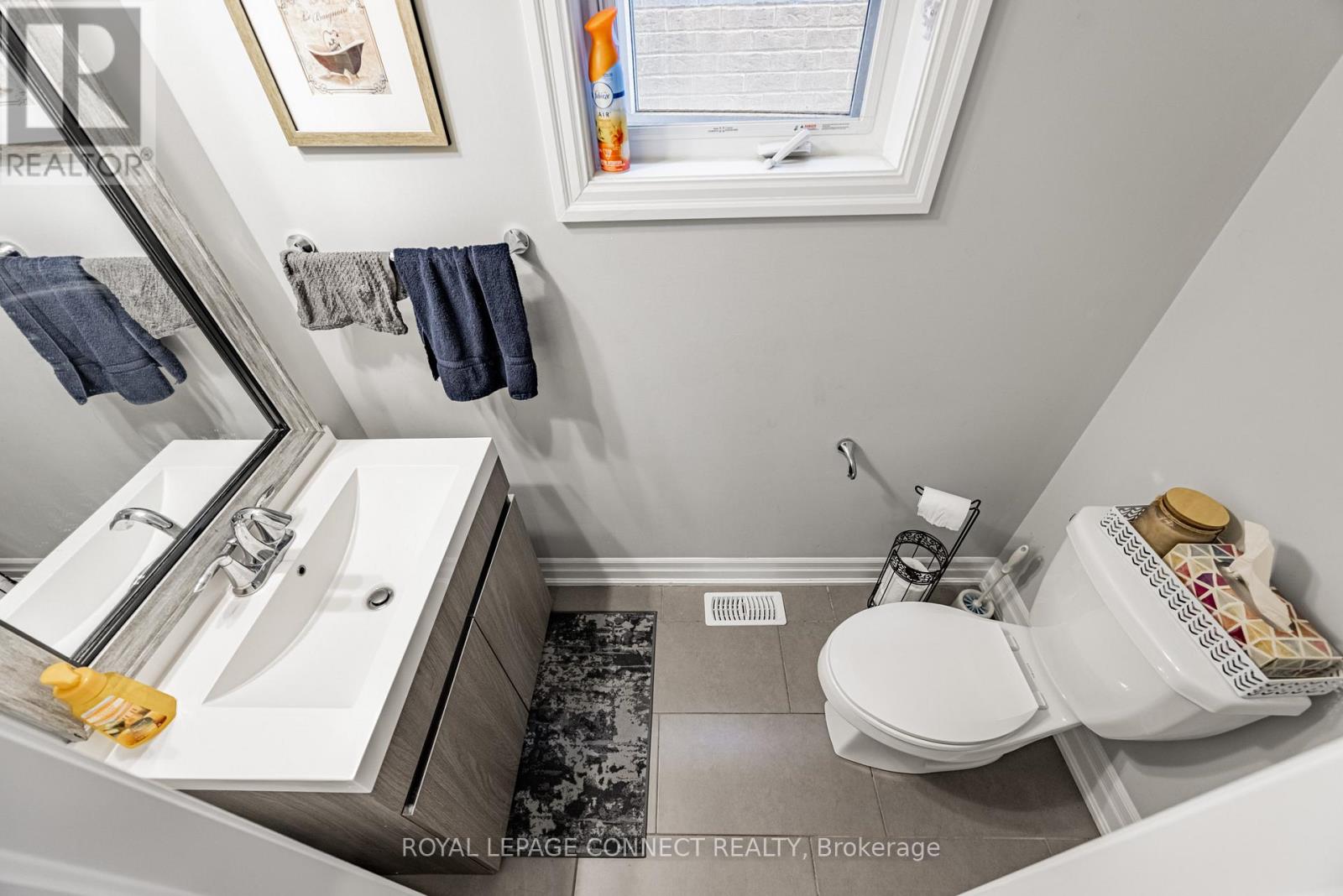 3302 Mintwood Circle, Oakville, Ontario  L6H 7C3 - Photo 21 - W12483640