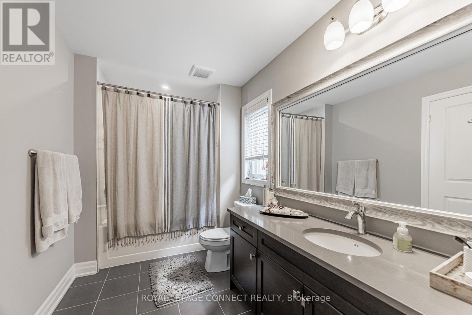 3302 Mintwood Circle, Oakville, Ontario  L6H 7C3 - Photo 24 - W12483640