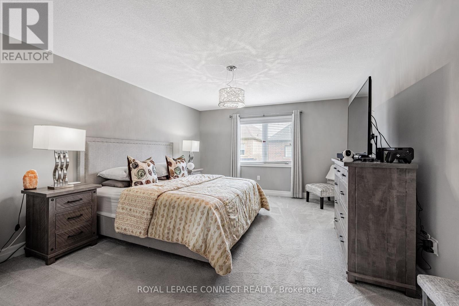 3302 Mintwood Circle, Oakville, Ontario  L6H 7C3 - Photo 25 - W12483640
