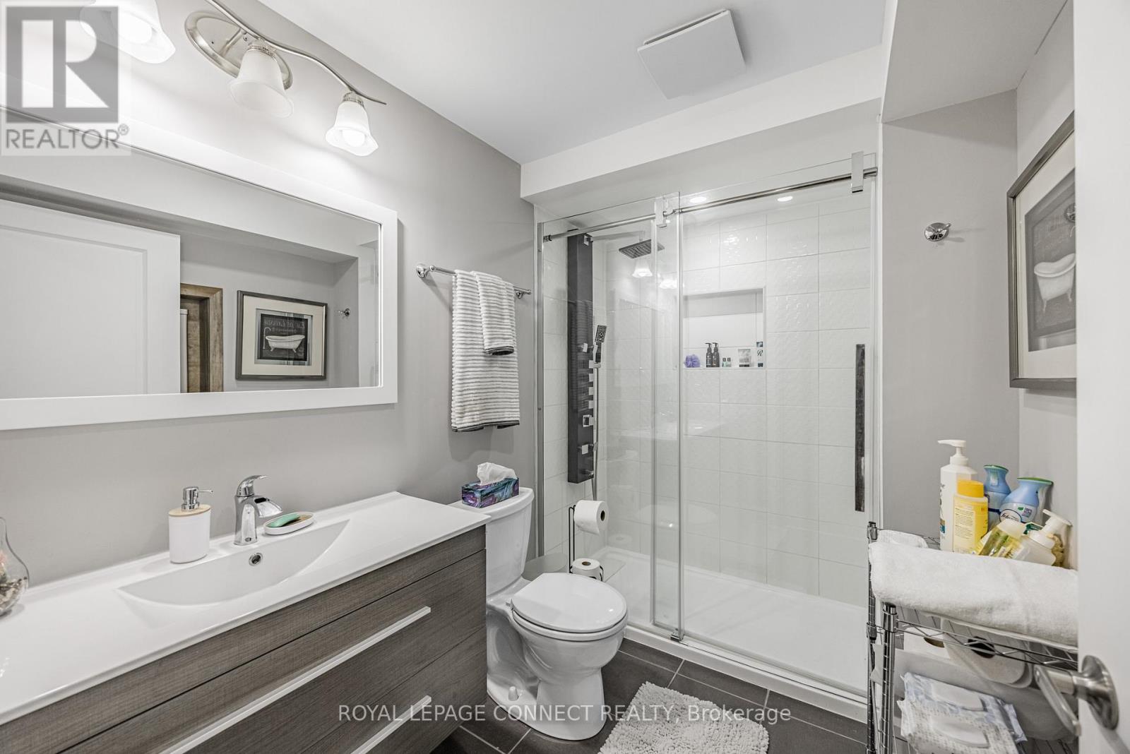 3302 Mintwood Circle, Oakville, Ontario  L6H 7C3 - Photo 36 - W12483640