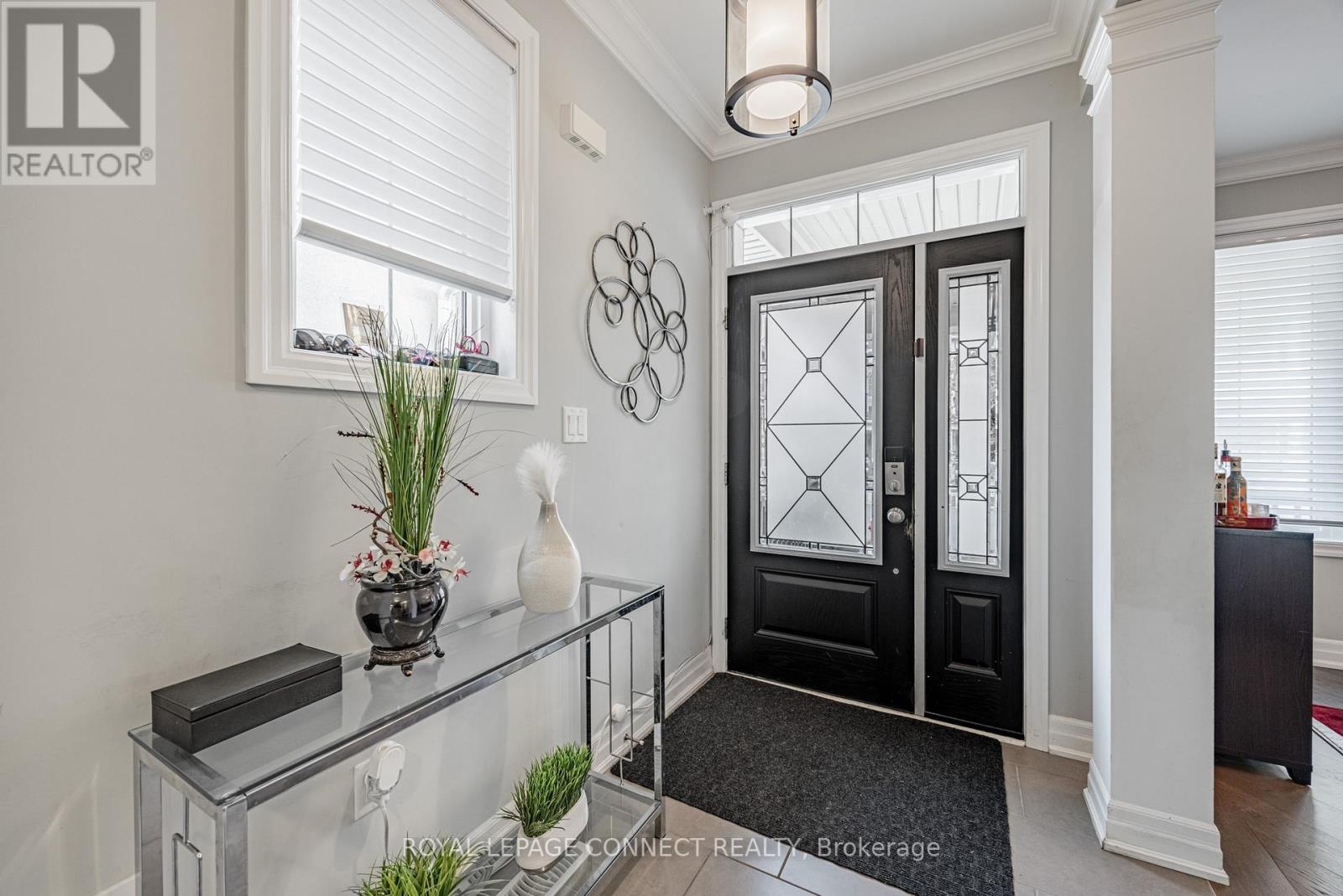 3302 Mintwood Circle, Oakville, Ontario  L6H 7C3 - Photo 6 - W12483640