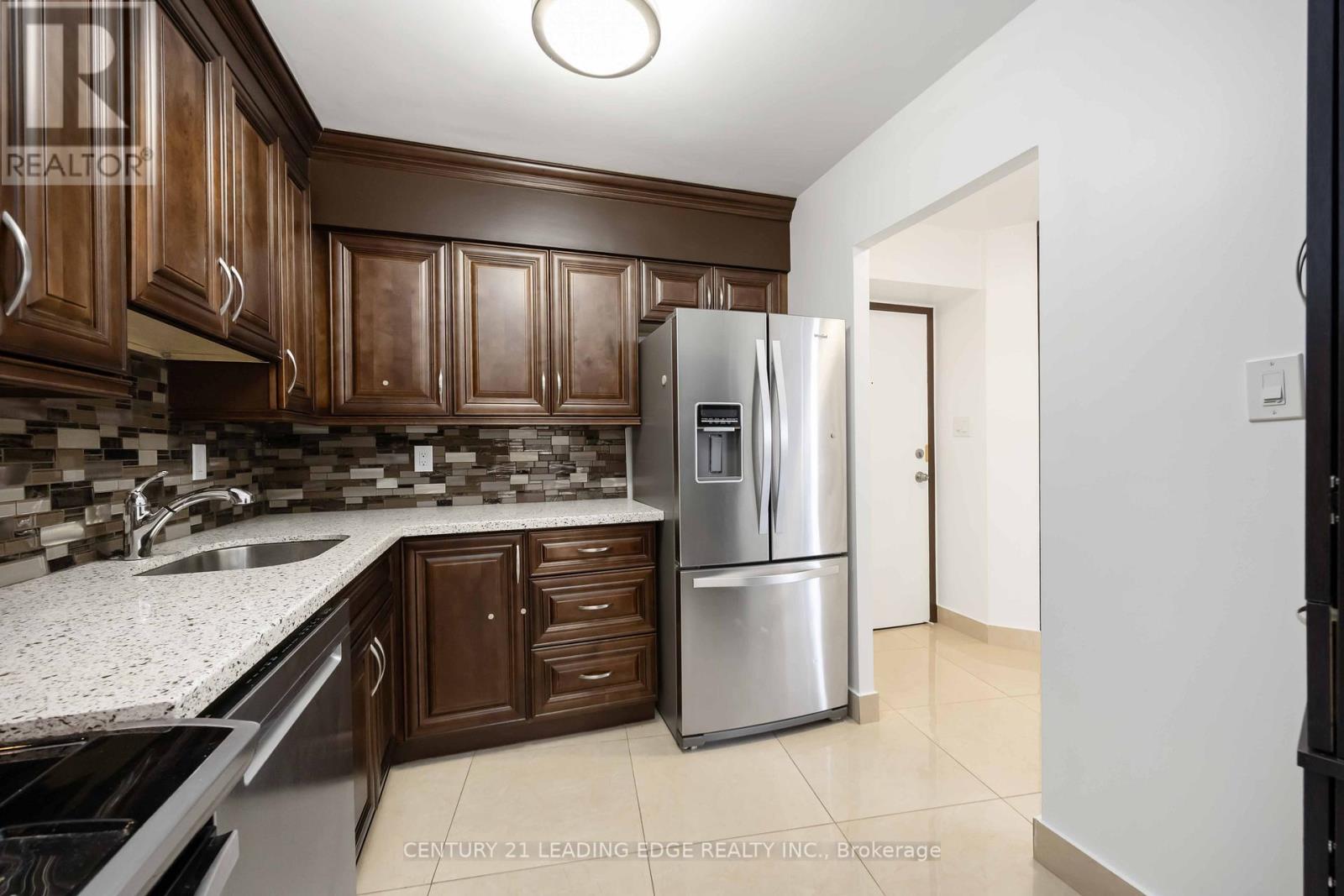 2403 - 330 Dixon Road, Toronto, Ontario  M9R 1S9 - Photo 11 - W12483665