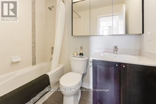 1104 - 4065 Brickstone Mews, Mississauga, Ontario  L5B 0G3 - Photo 6 - W12483669