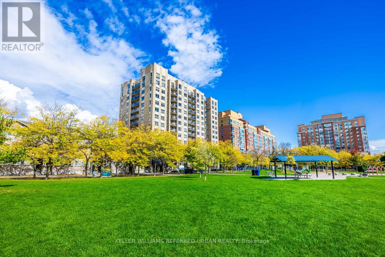 511 - 4 ELSINORE PATH, Toronto, Ontario