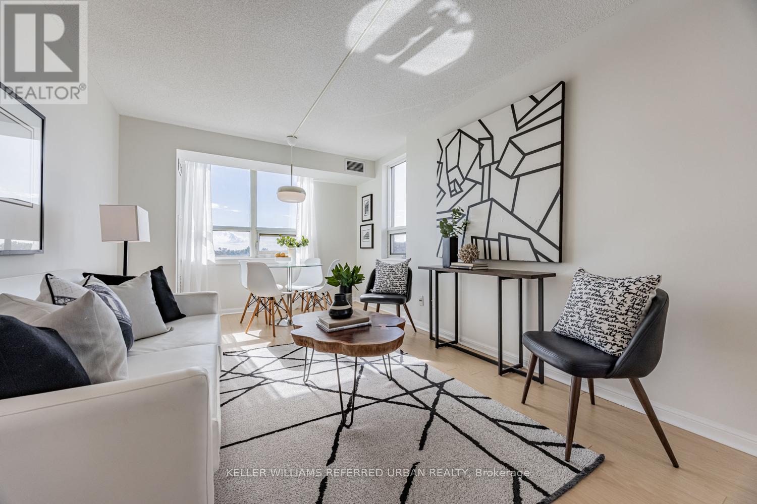 511 - 4 Elsinore Path, Toronto, Ontario  M8V 4G7 - Photo 12 - W12483687