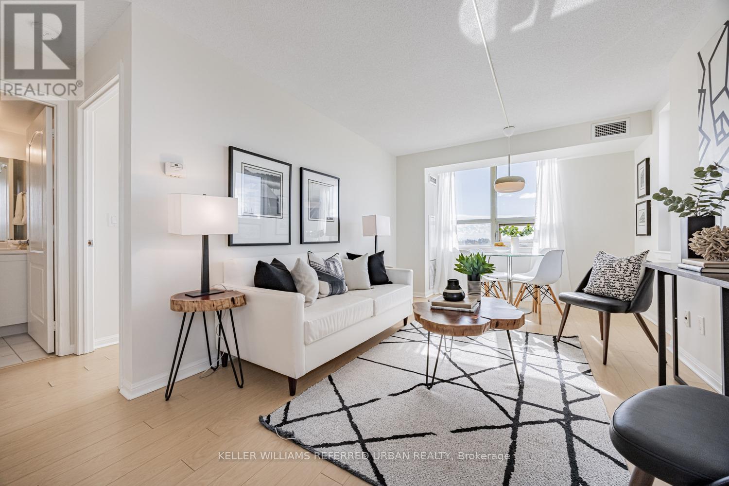 511 - 4 Elsinore Path, Toronto, Ontario  M8V 4G7 - Photo 13 - W12483687