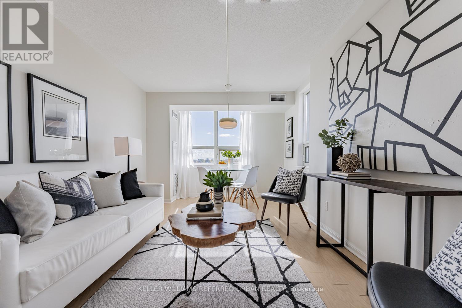 511 - 4 Elsinore Path, Toronto, Ontario  M8V 4G7 - Photo 14 - W12483687