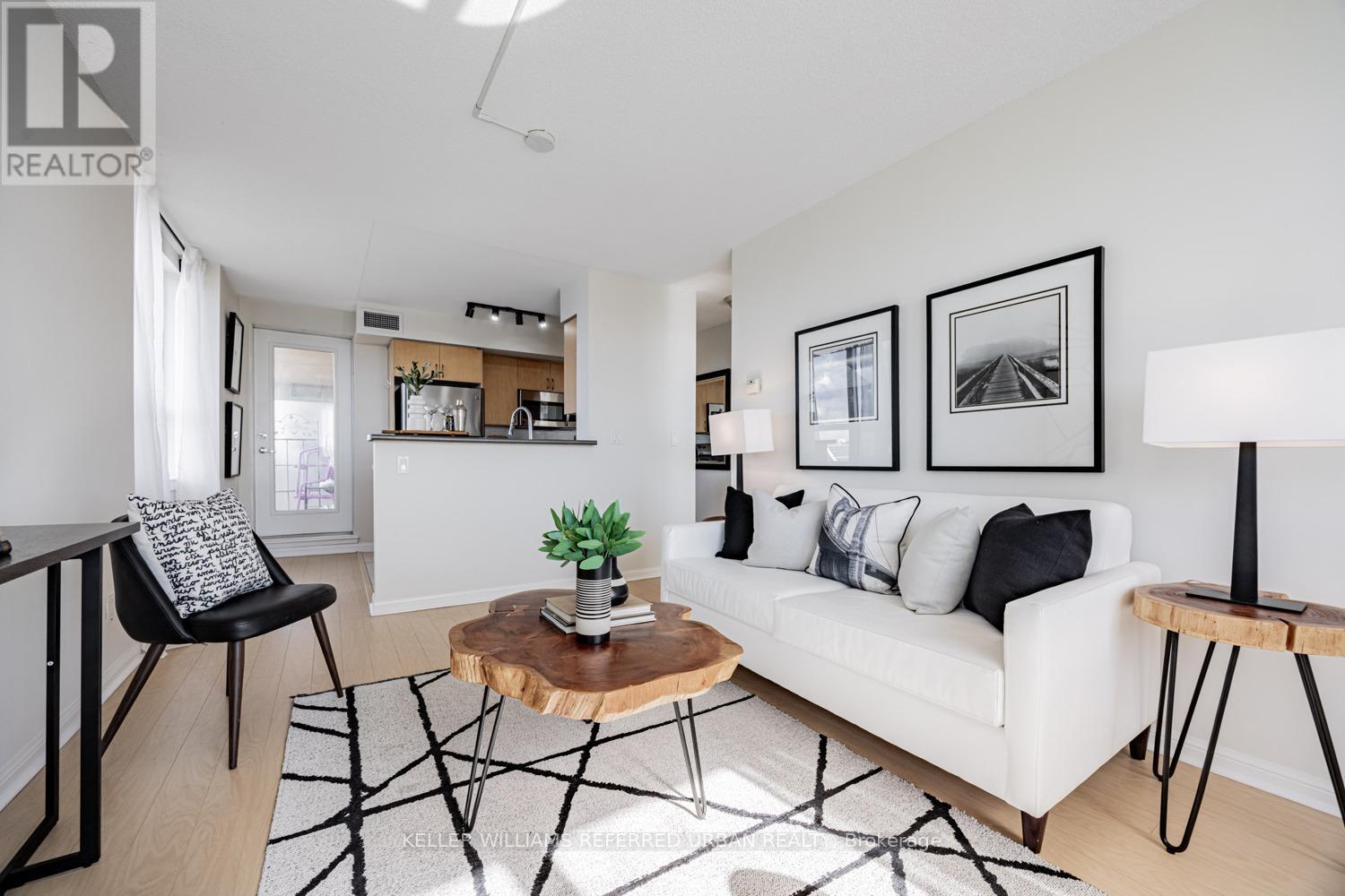 511 - 4 Elsinore Path, Toronto, Ontario  M8V 4G7 - Photo 16 - W12483687