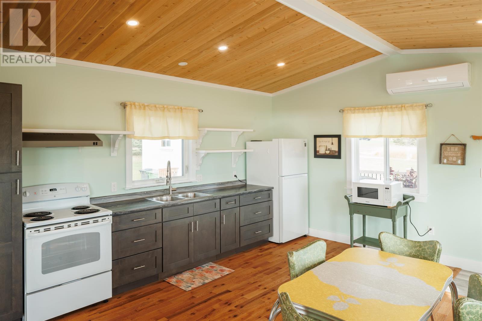 9 Clearview Lane, Red Point, Prince Edward Island  C0A 2B0 - Photo 6 - 202526678