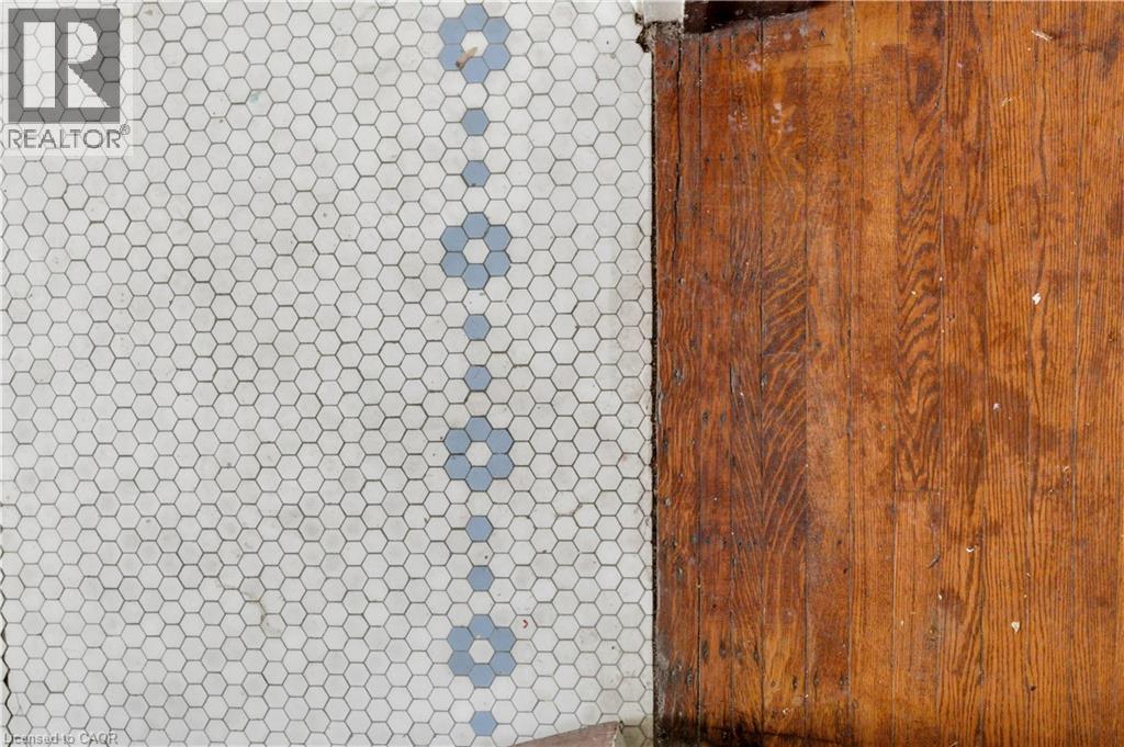 93 Barnesdale Boulevard, Hamilton, Ontario  L8M 2V5 - Photo 21 - 40777667