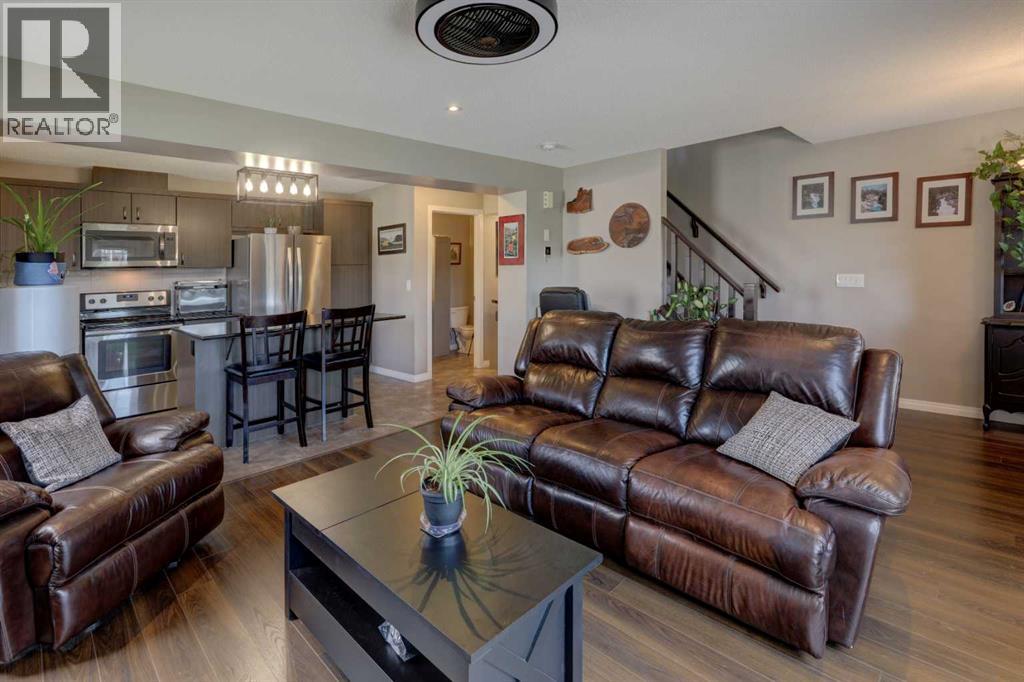 140 Windford Grove Sw, Airdrie, Alberta  T4B 4G4 - Photo 5 - A2239975