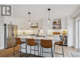 112 FLETCHER ROAD, Hamilton, Ontario