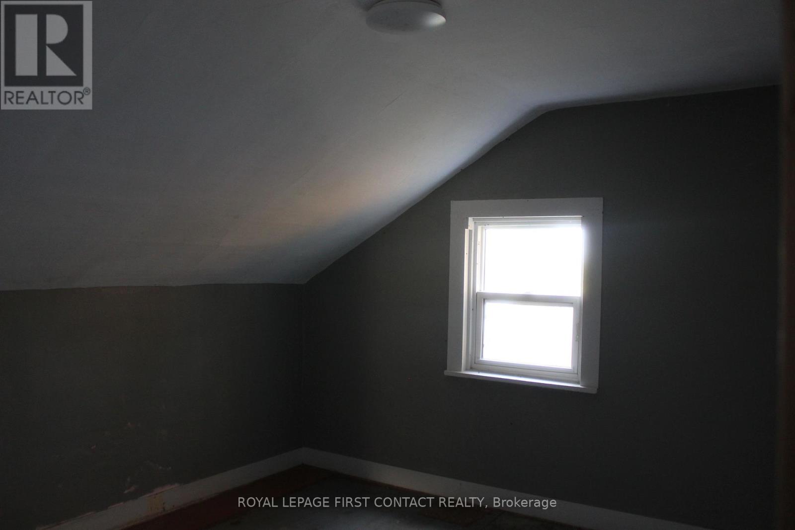 280 Concession 10 Road, Brockton, Ontario  N0G 1J0 - Photo 15 - X12483646