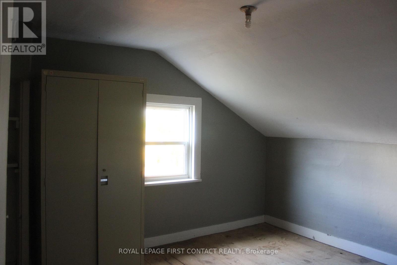 280 Concession 10 Road, Brockton, Ontario  N0G 1J0 - Photo 16 - X12483646