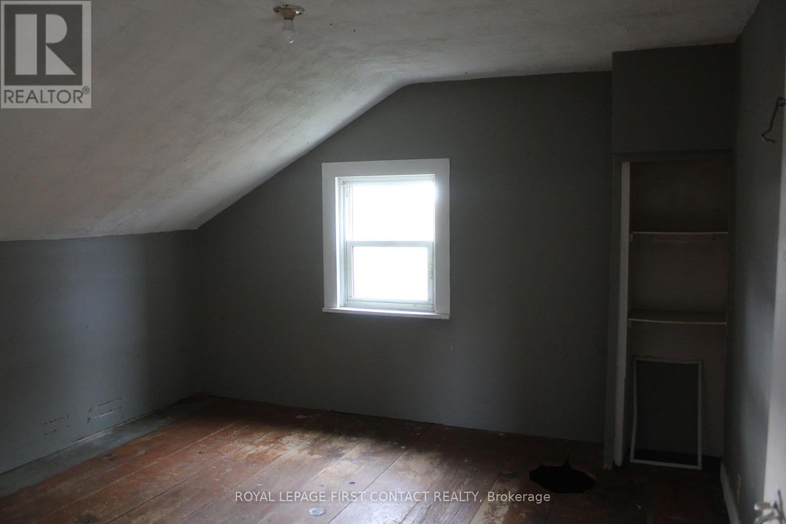 280 Concession 10 Road, Brockton, Ontario  N0G 1J0 - Photo 17 - X12483646
