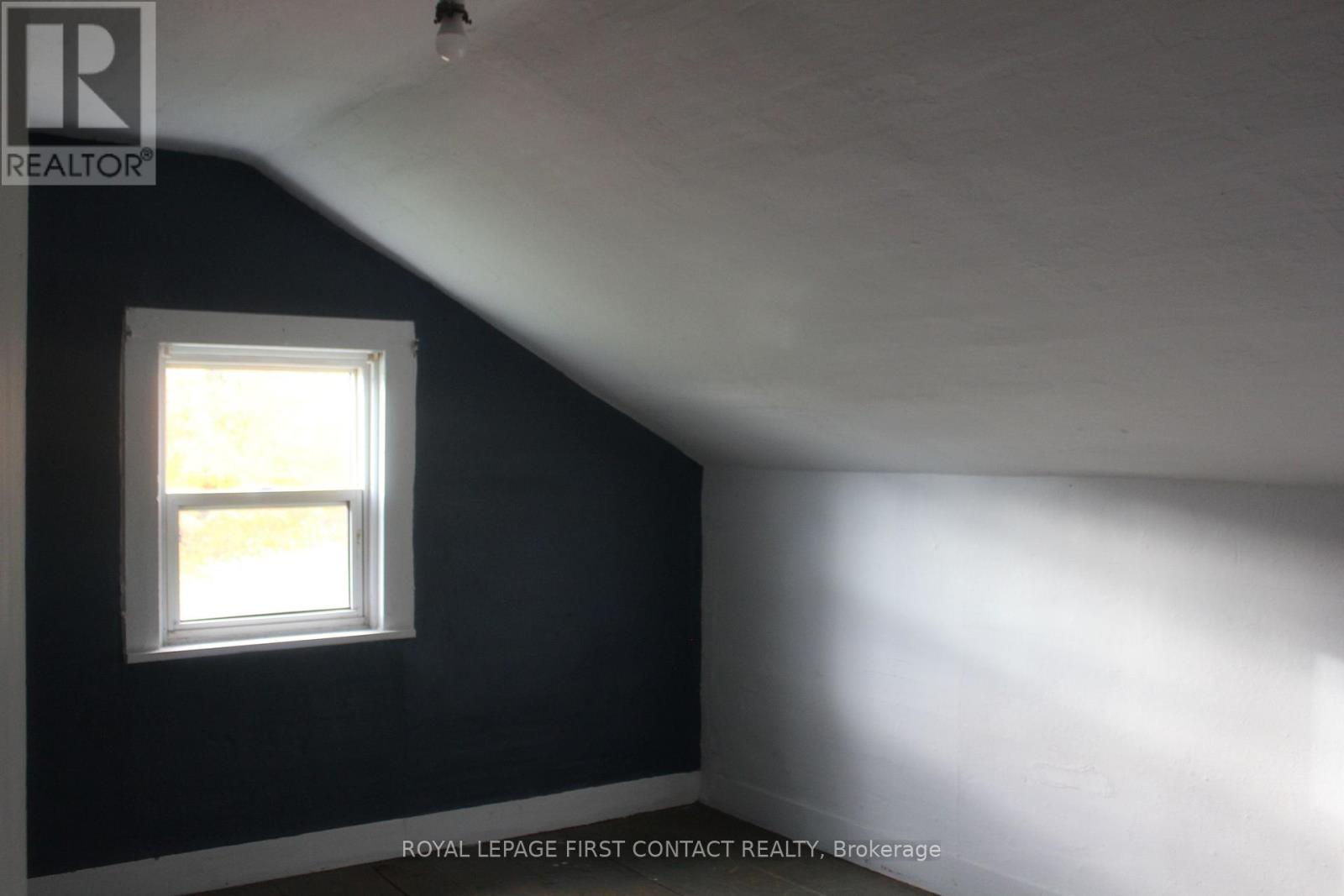 280 Concession 10 Road, Brockton, Ontario  N0G 1J0 - Photo 18 - X12483646