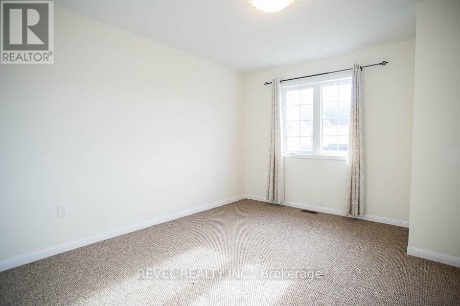 22 - 21 Diana Avenue, Brantford, Ontario  N3T 0G7 - Photo 13 - X12483695