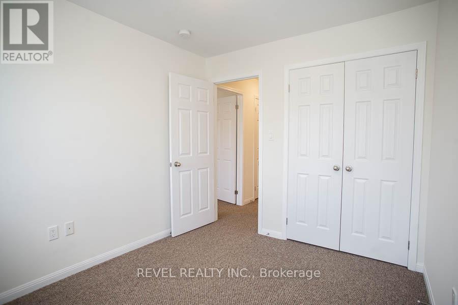 22 - 21 Diana Avenue, Brantford, Ontario  N3T 0G7 - Photo 18 - X12483695