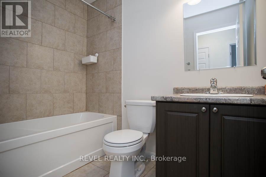 22 - 21 Diana Avenue, Brantford, Ontario  N3T 0G7 - Photo 21 - X12483695