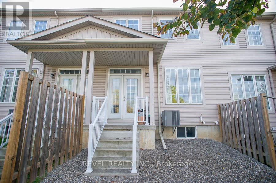 22 - 21 Diana Avenue, Brantford, Ontario  N3T 0G7 - Photo 23 - X12483695
