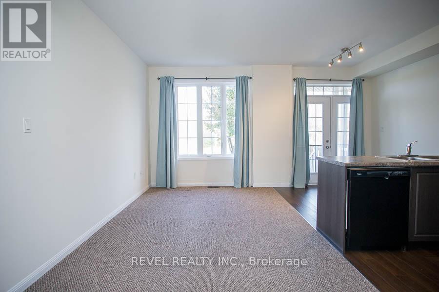 22 - 21 Diana Avenue, Brantford, Ontario  N3T 0G7 - Photo 6 - X12483695