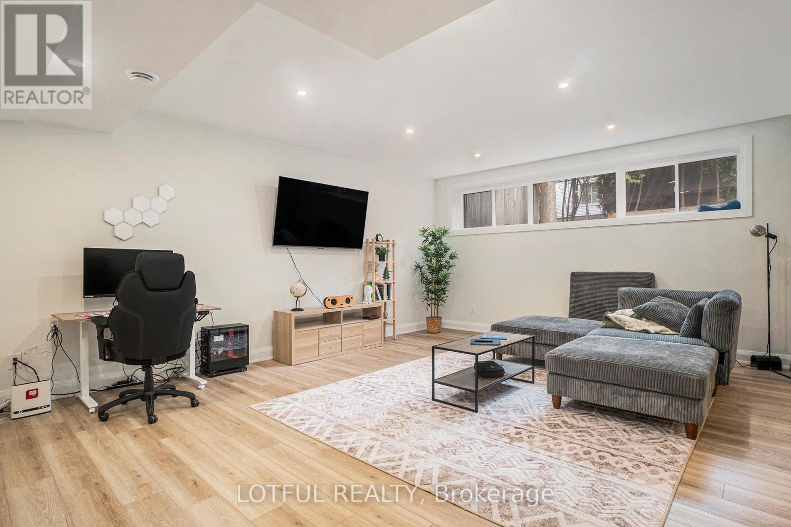 B - 411 Leighton Terrace, Ottawa, Ontario  K1Z 6J7 - Photo 5 - X12464477