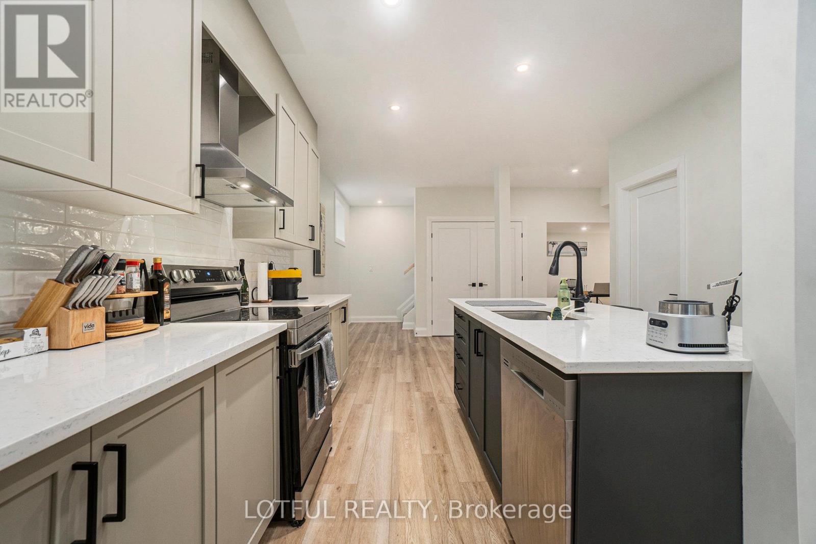 B - 411 Leighton Terrace, Ottawa, Ontario  K1Z 6J7 - Photo 10 - X12464477