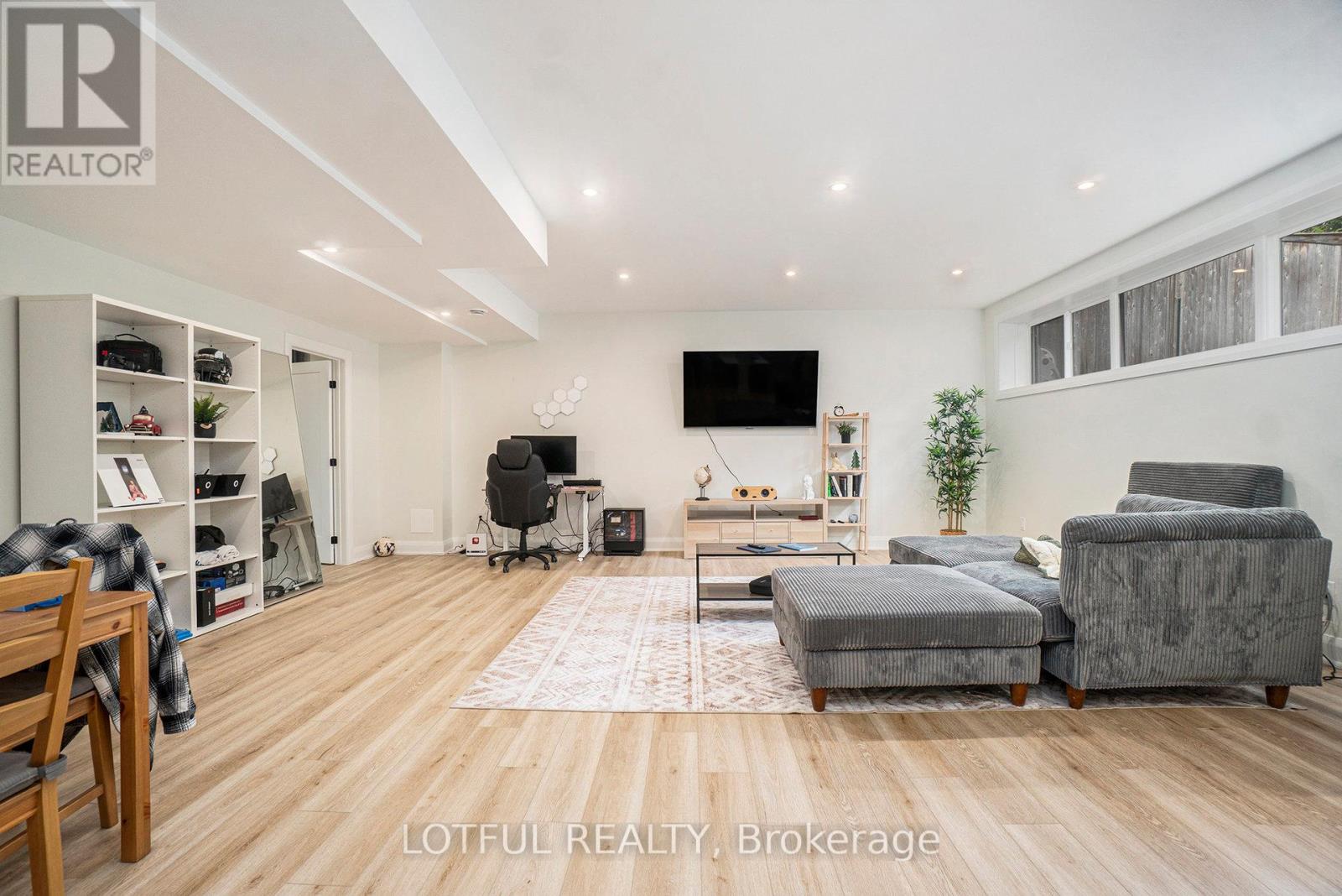 B - 411 Leighton Terrace, Ottawa, Ontario  K1Z 6J7 - Photo 7 - X12464477