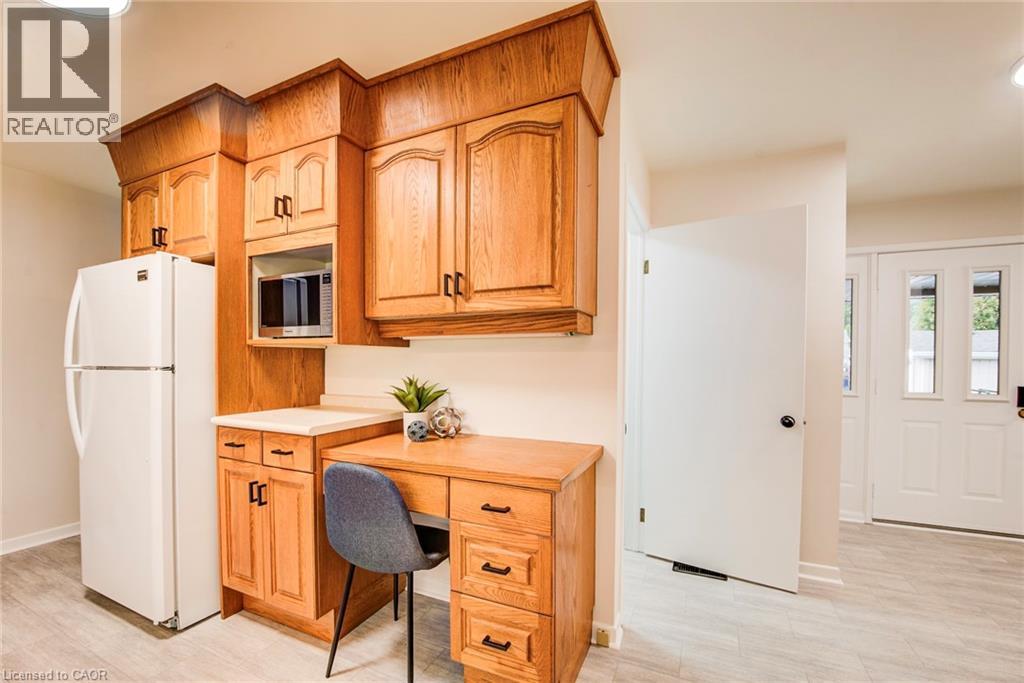 54 Glendale Road, Kitchener, Ontario  N2H 2Z8 - Photo 11 - 40782285