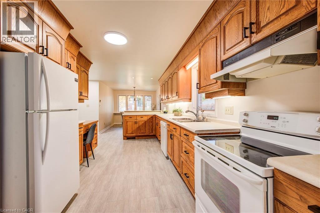 54 Glendale Road, Kitchener, Ontario  N2H 2Z8 - Photo 8 - 40782285