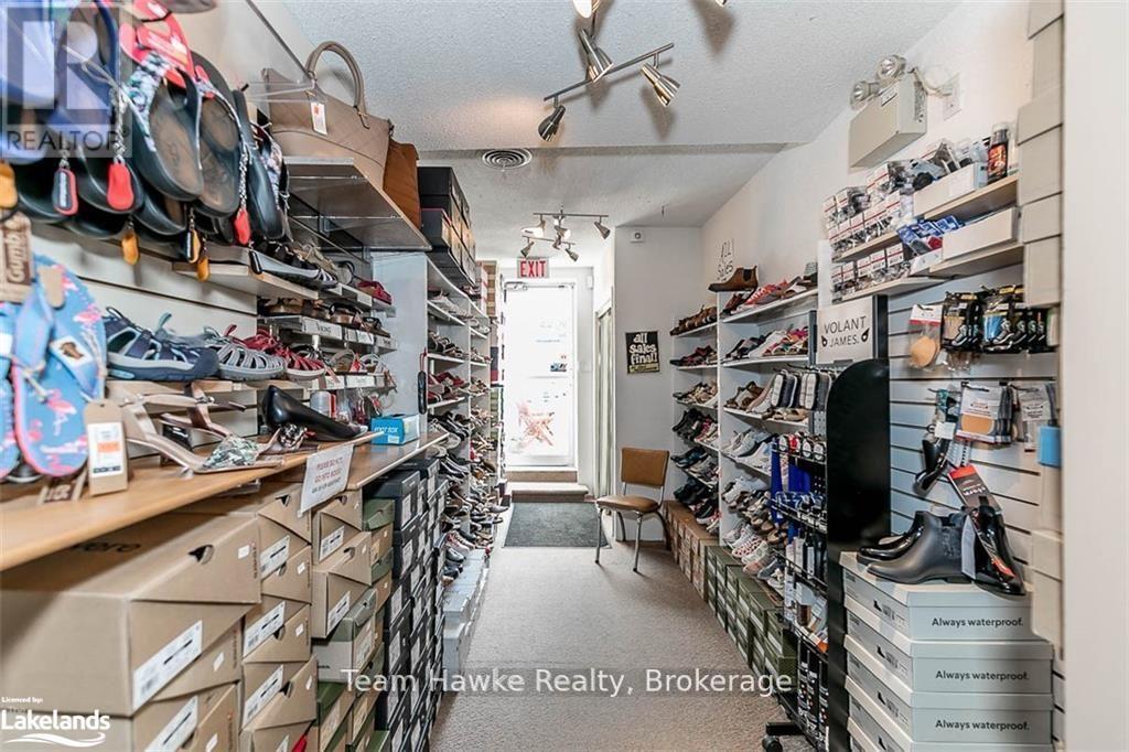 261 King Street, Midland, Ontario  L4R 3M4 - Photo 4 - S12483787