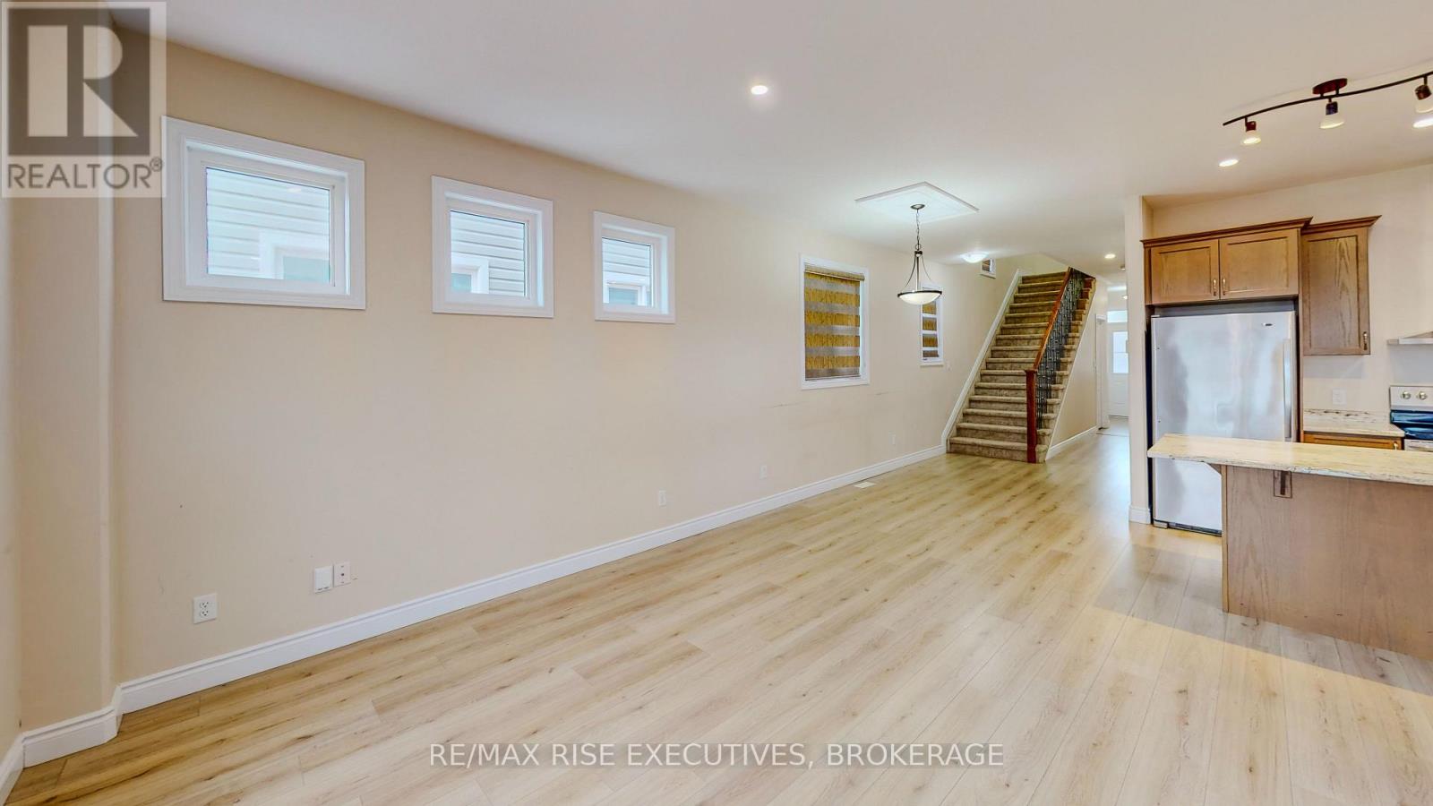 467 Beth Crescent, Kingston (City Northwest), Ontario  K7P 0K9 - Photo 3 - X12483906