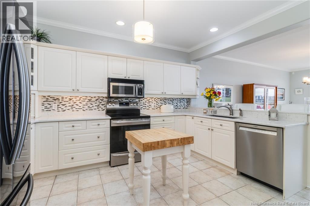 68 Waterford Lane, Fredericton, New Brunswick  E3A 0E2 - Photo 7 - NB129196