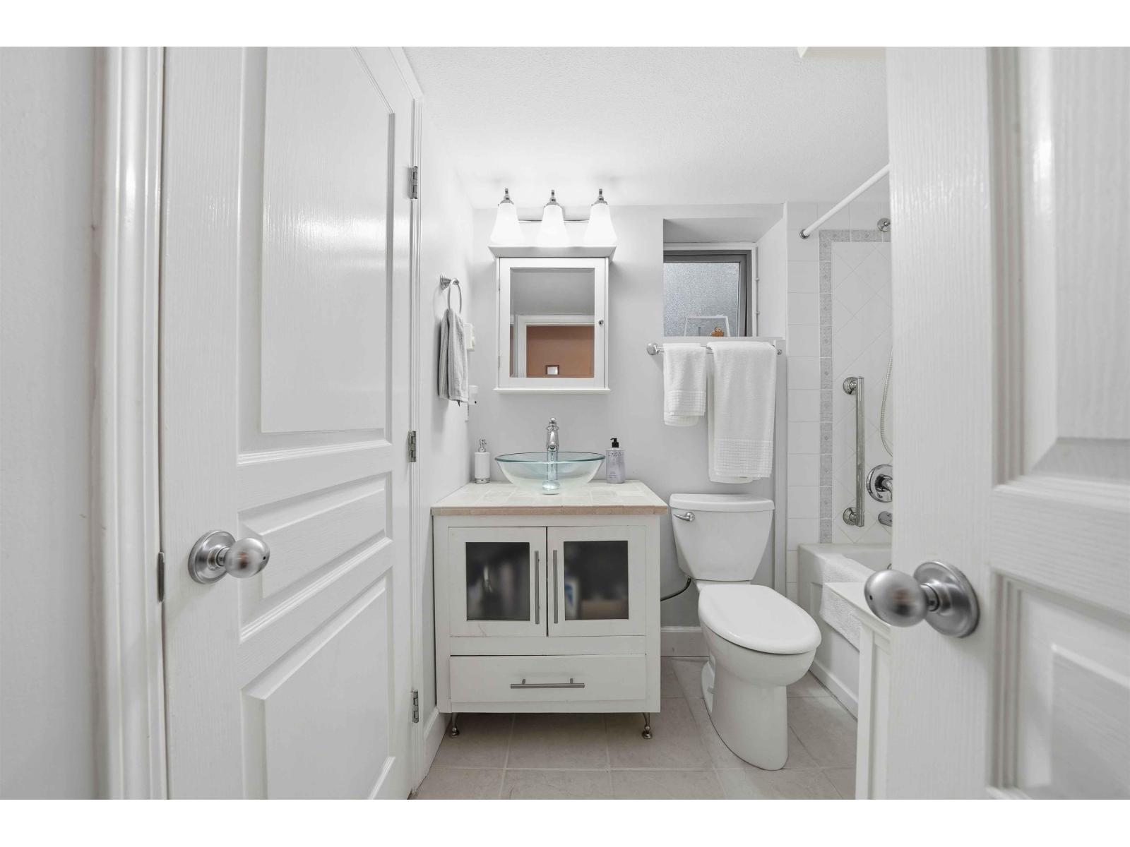 105 6385 121 Street, Surrey, British Columbia  V3X 3K6 - Photo 16 - R3060455