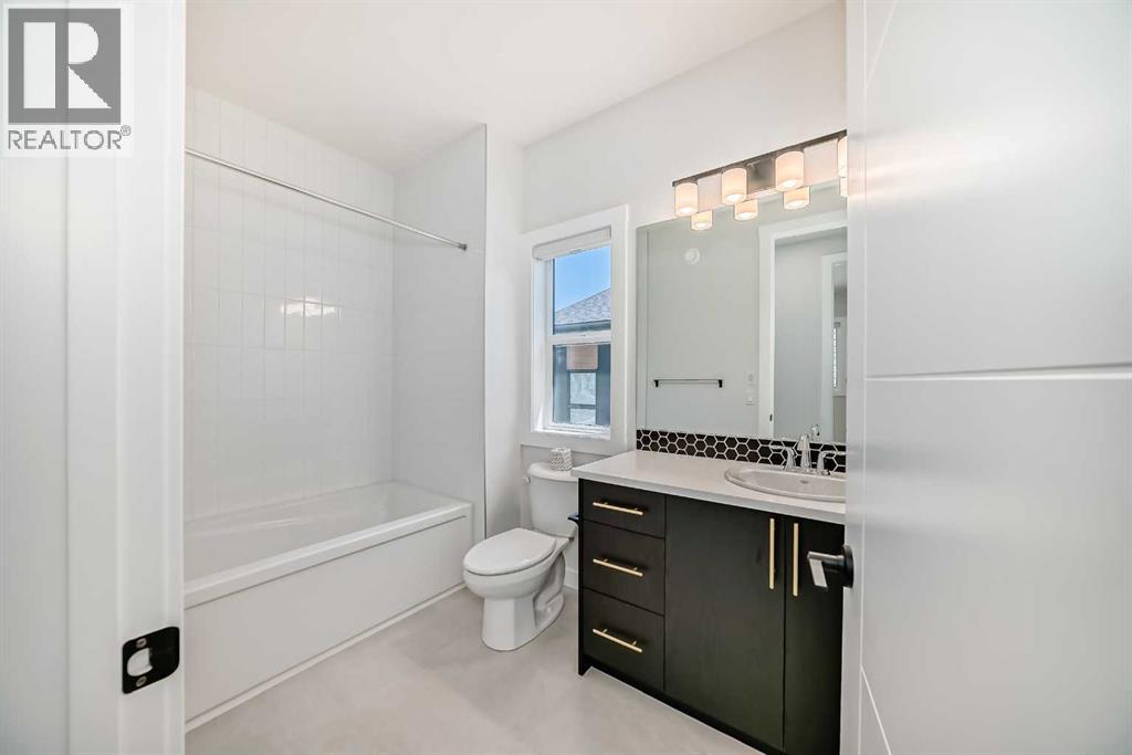 406 Spring Creek Circle Sw, Calgary, Alberta  T3H 6G4 - Photo 36 - A2260703